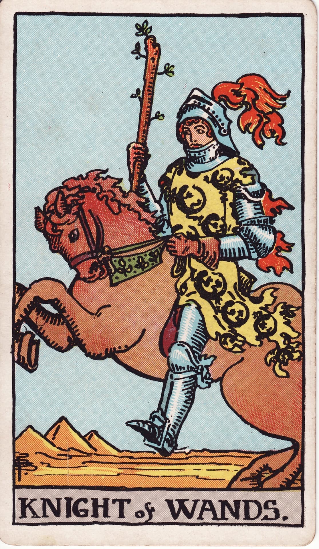 Caballero de Bastos — Arcano 12 del Tarot Rider-Waite